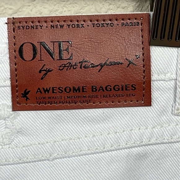 NWT One Teaspoon Awesome Baggies Relaxed Leg Rolled Cuff White Free Love Sz 26 - Picture 8 of 15